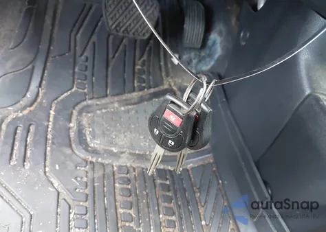 2015 Nissan Versa Note S (Sr)/S Plus/Sl/Sr/Sv z USA, uszkodzony, nr VIN 3N1CE2CP9FL394664